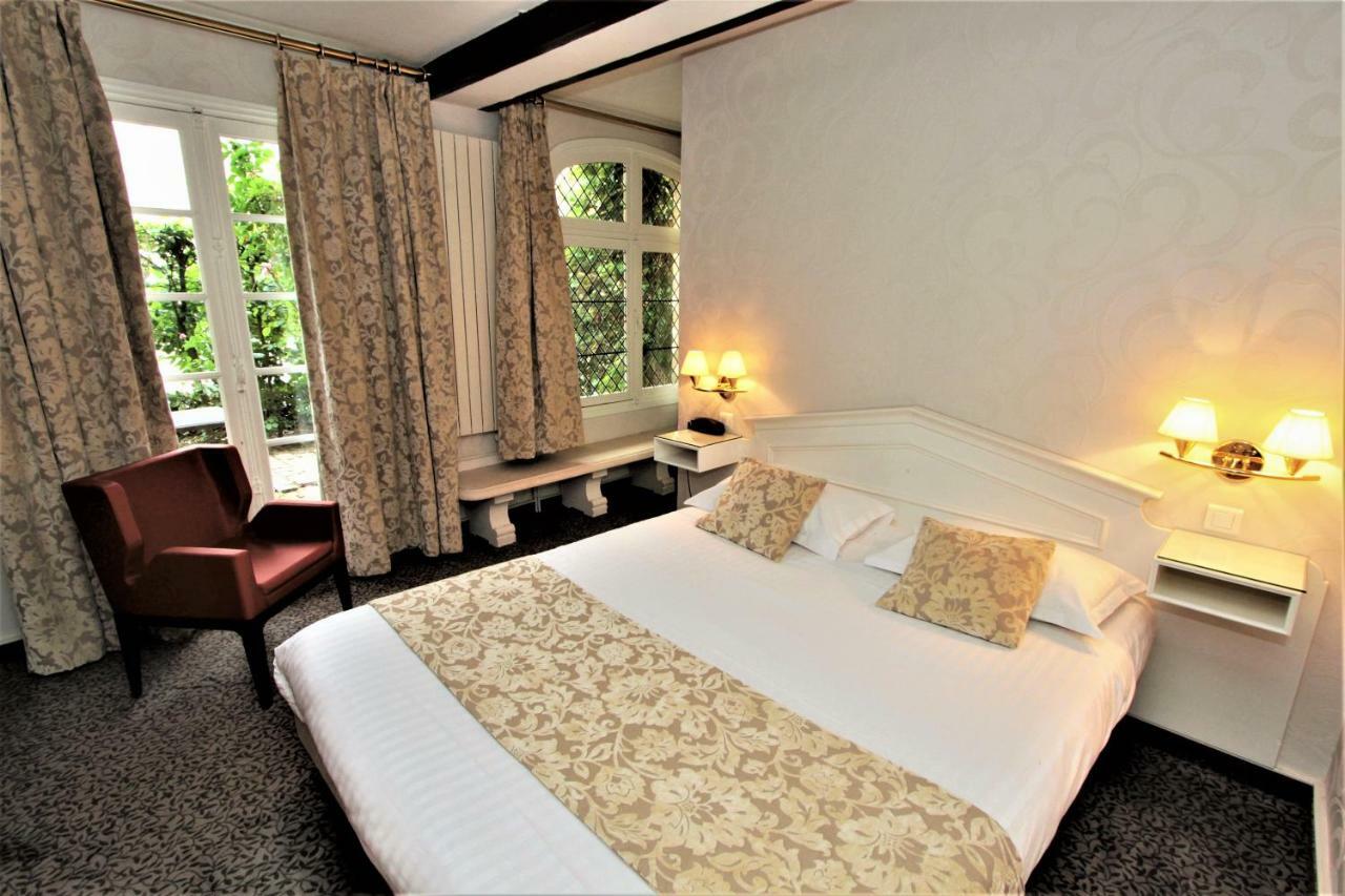 Hotel Le Regent Villers-Cotterêts Екстериор снимка