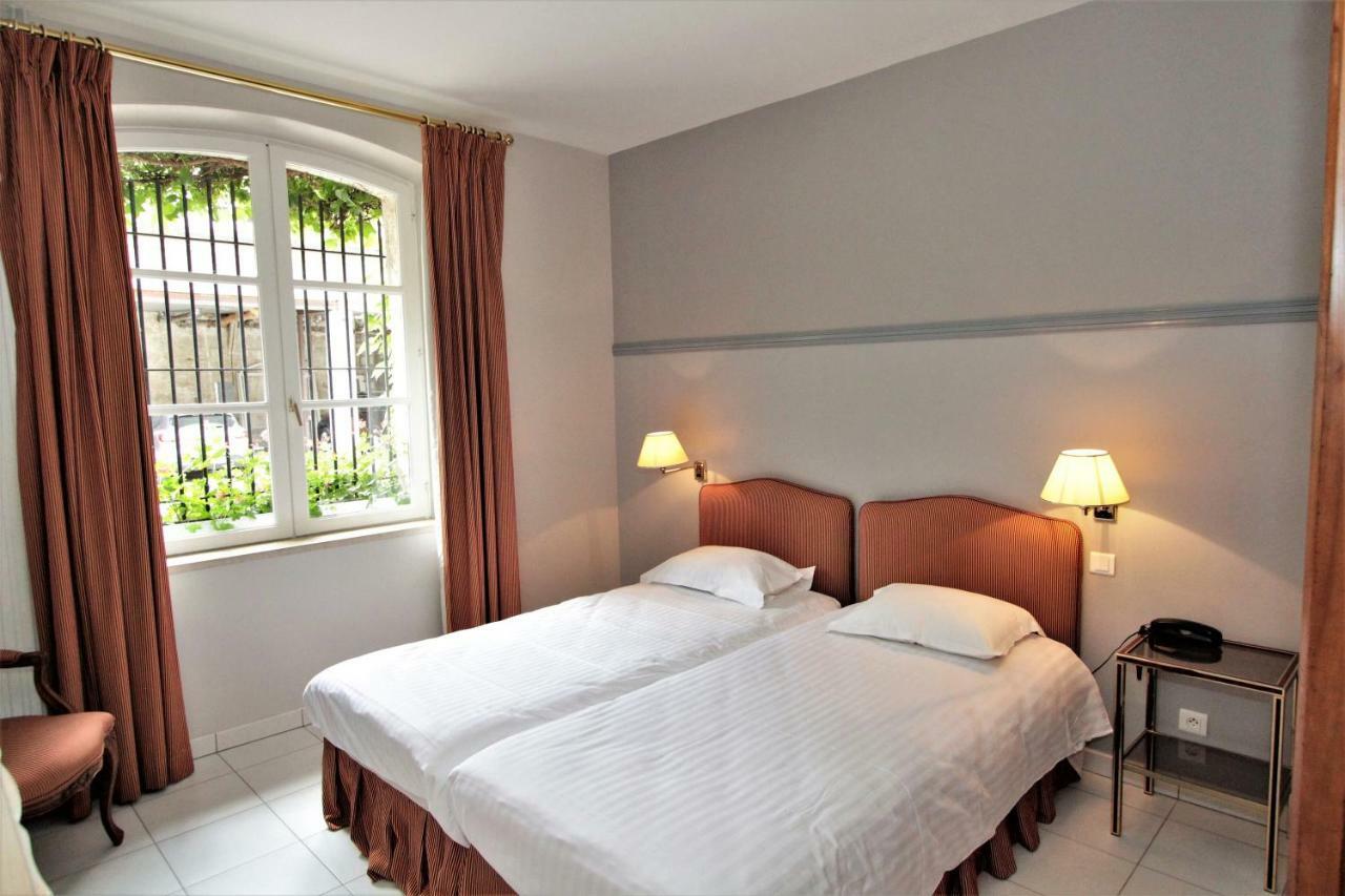 Hotel Le Regent Villers-Cotterêts Екстериор снимка
