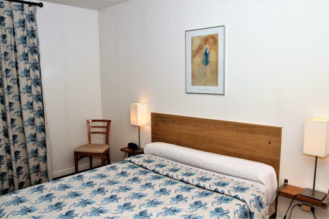 Hotel Le Regent Villers-Cotterêts Екстериор снимка