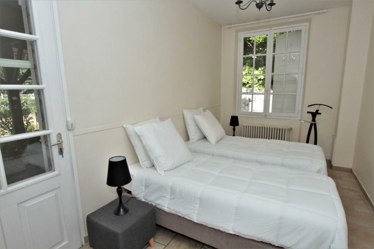 Hotel Le Regent Villers-Cotterêts Екстериор снимка