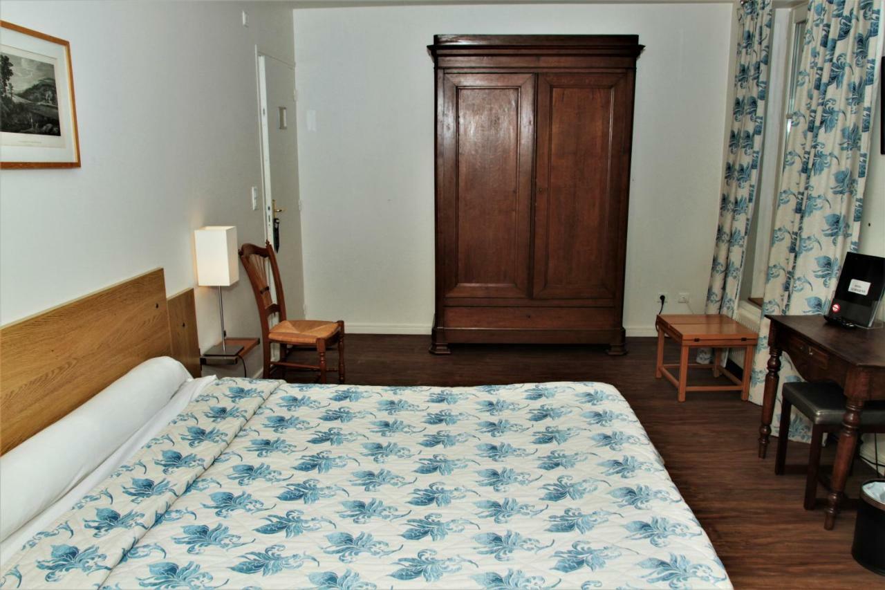 Hotel Le Regent Villers-Cotterêts Екстериор снимка