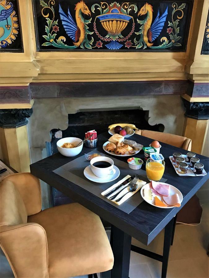 Hotel Le Regent Villers-Cotterêts Екстериор снимка