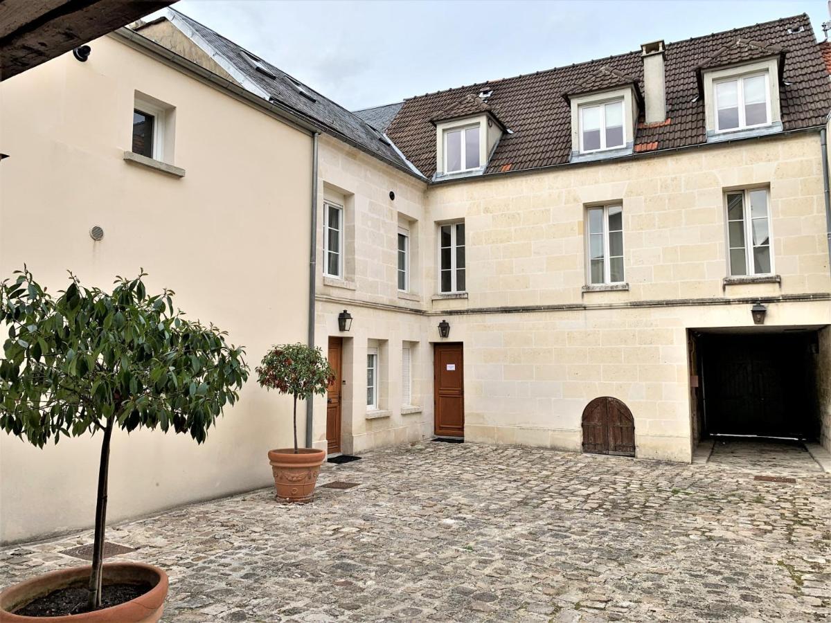 Hotel Le Regent Villers-Cotterêts Екстериор снимка